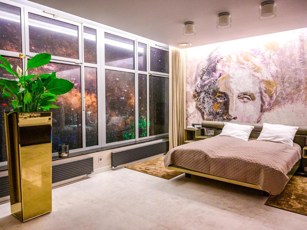 Pietryna Apartments Luxury - Sauna , Jacuzzi , Bezposrednio Przy Ul Piotrkowskiej Łódź Dış mekan fotoğraf