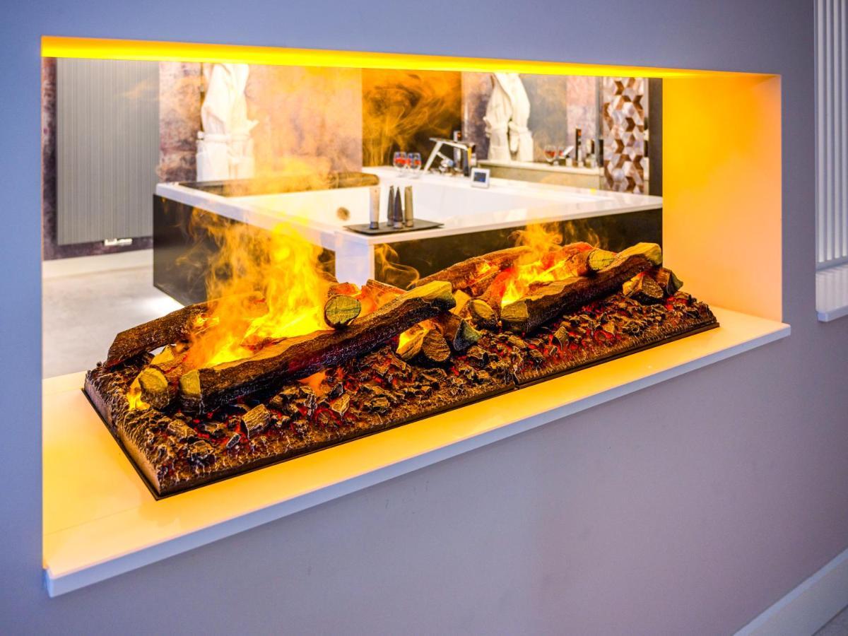 Pietryna Apartments Luxury - Sauna , Jacuzzi , Bezposrednio Przy Ul Piotrkowskiej Łódź Dış mekan fotoğraf