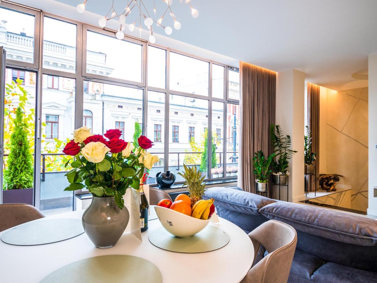 Pietryna Apartments Luxury - Sauna , Jacuzzi , Bezposrednio Przy Ul Piotrkowskiej Łódź Dış mekan fotoğraf
