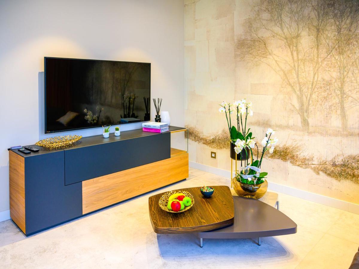 Pietryna Apartments Luxury - Sauna , Jacuzzi , Bezposrednio Przy Ul Piotrkowskiej Łódź Dış mekan fotoğraf